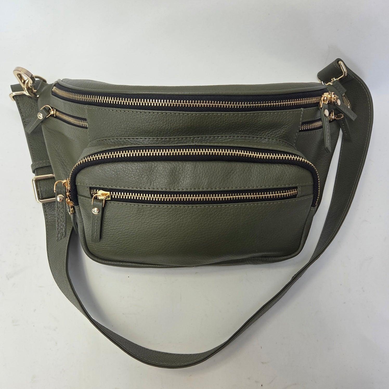 LOT12 OLIVE VANESSA