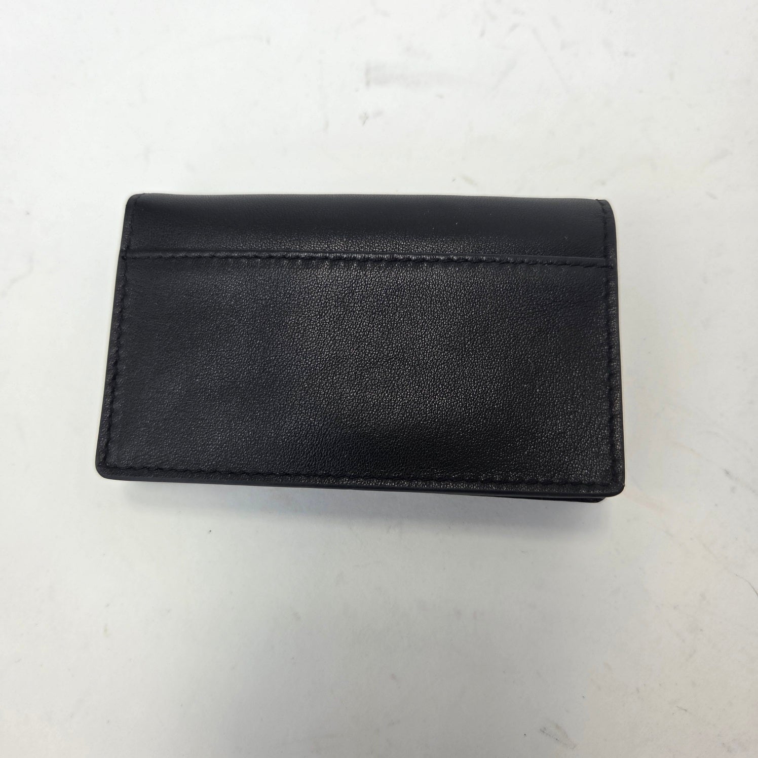 LOT19 OPRAH BLACK SMOOTH